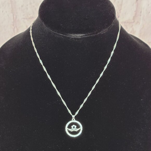 Glencara Irish Jewellery Claddagh Silver Silver Crystal Necklace Pendant NIB - Picture 1 of 7